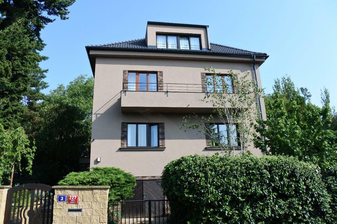 Apartman V Zahrade Praha Troja - Apartment In The Garden Prague Troja Екстер'єр фото
